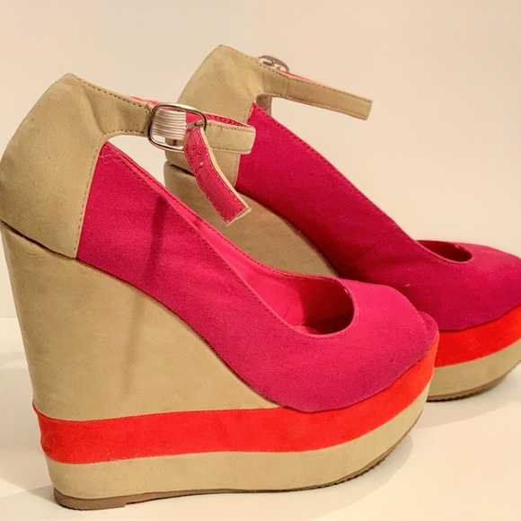 Platform Wedges Babydoll Peep toe from Dots Size 7 - Picture 2 of 6